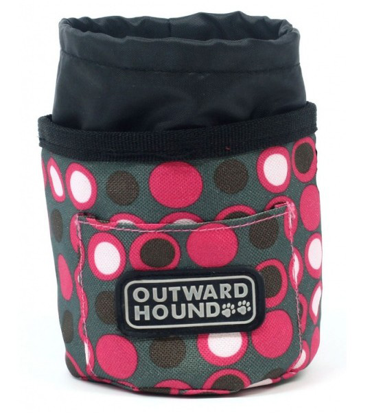 http://www.4animals.cz/inshop/Catalogue/Products/velky/sacek_pamlsky_puntiky1_b.jpg
